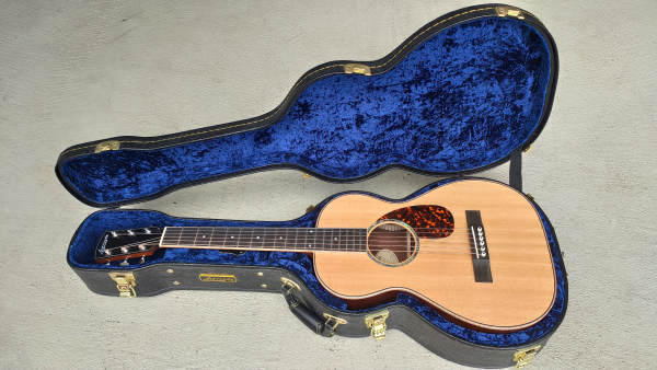 Larrivée P-09, Fichte/ Palisander vollmassiv, made in USA, Demomodell